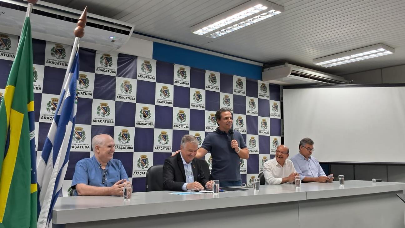 Imagem de capa do artigo CRECISP e Prefeitura de Araçatuba oficializam termos de cooperação